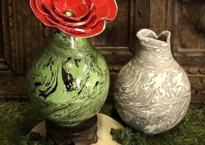 vases-en-ceramique-neriage-avec-fleur-en-forme-de-coquelicot